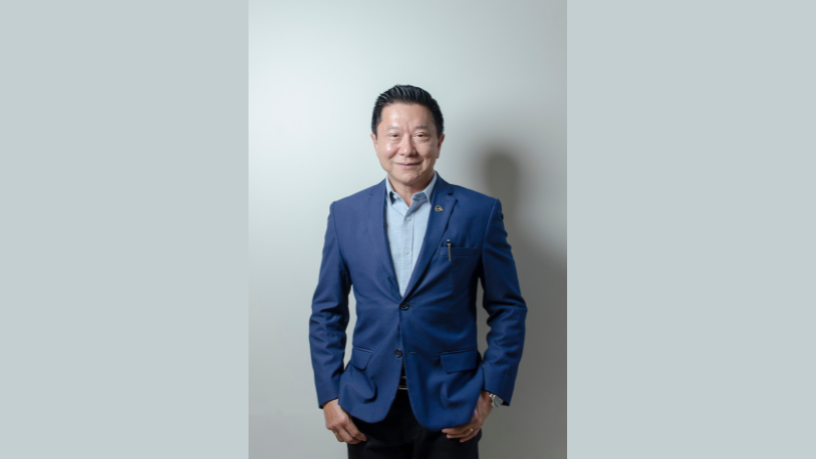 Milton Seigi Hayashi apresenta técnicas de deep plane e deep neck no rejuvenescimento facial.
